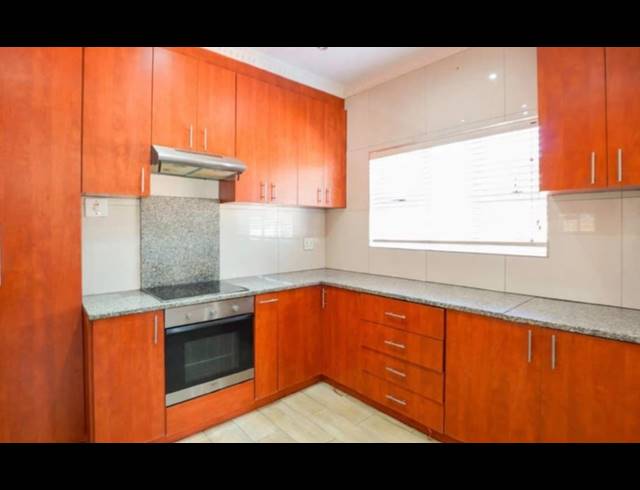 4 BEDROOM FREEHOLD FOR SALE IN SARNIA